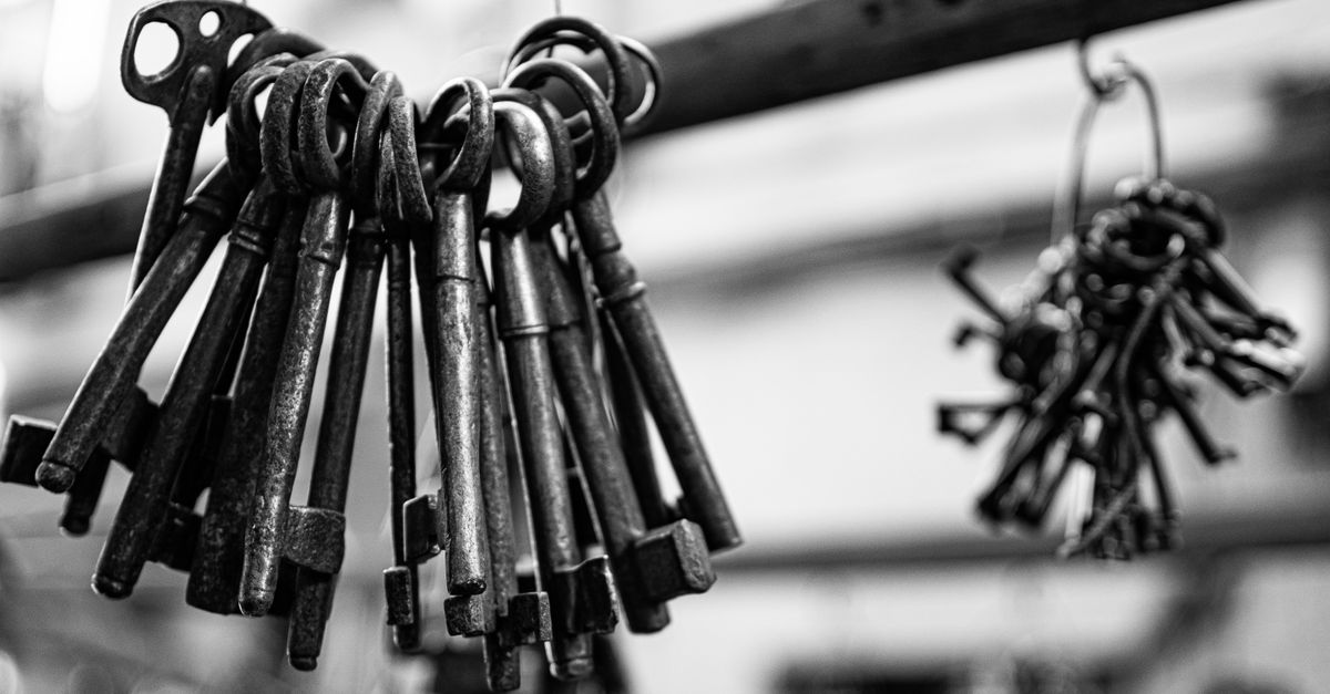 Our Commercial Locksmith Business Lockout Service: What We Actually Do On-Site — King Locksmith NYC